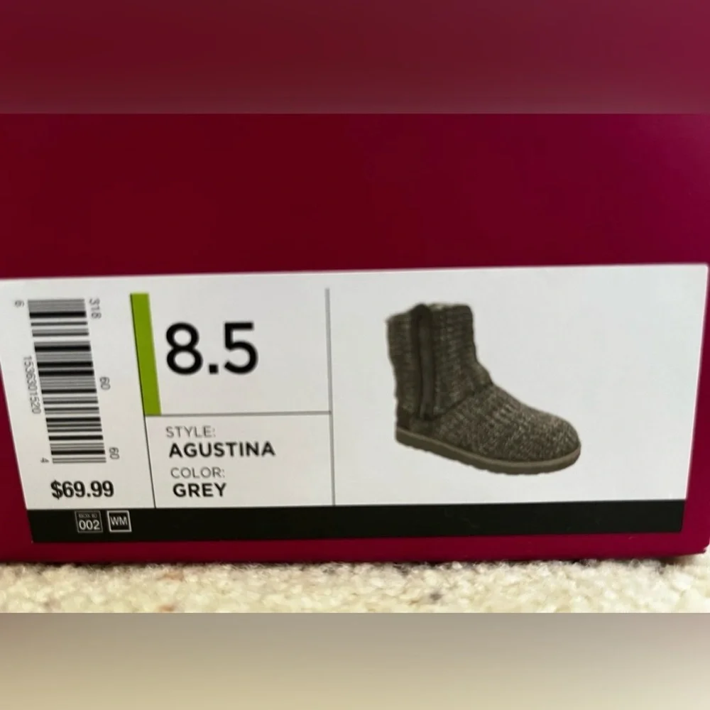 SO gray and black knit design ankle boots. New with tags in box. Size 8.5